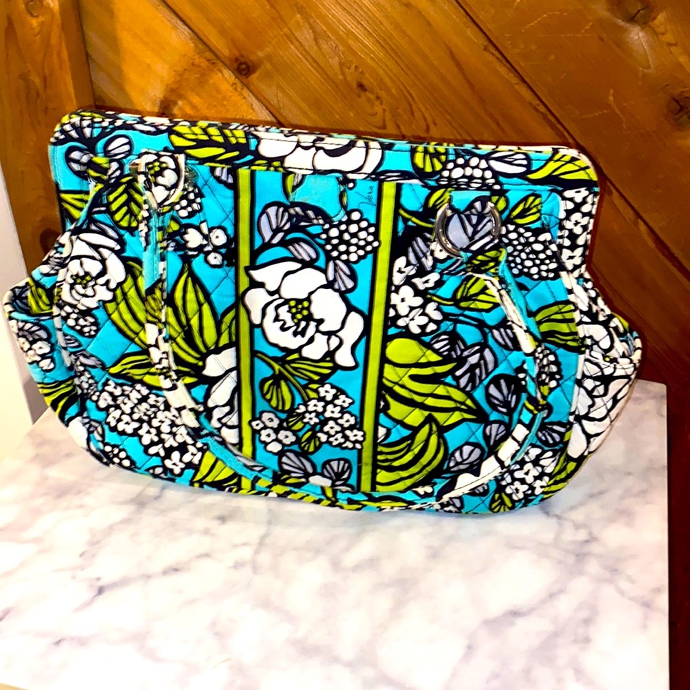 Vera Bradley Snap closure quilted handbag